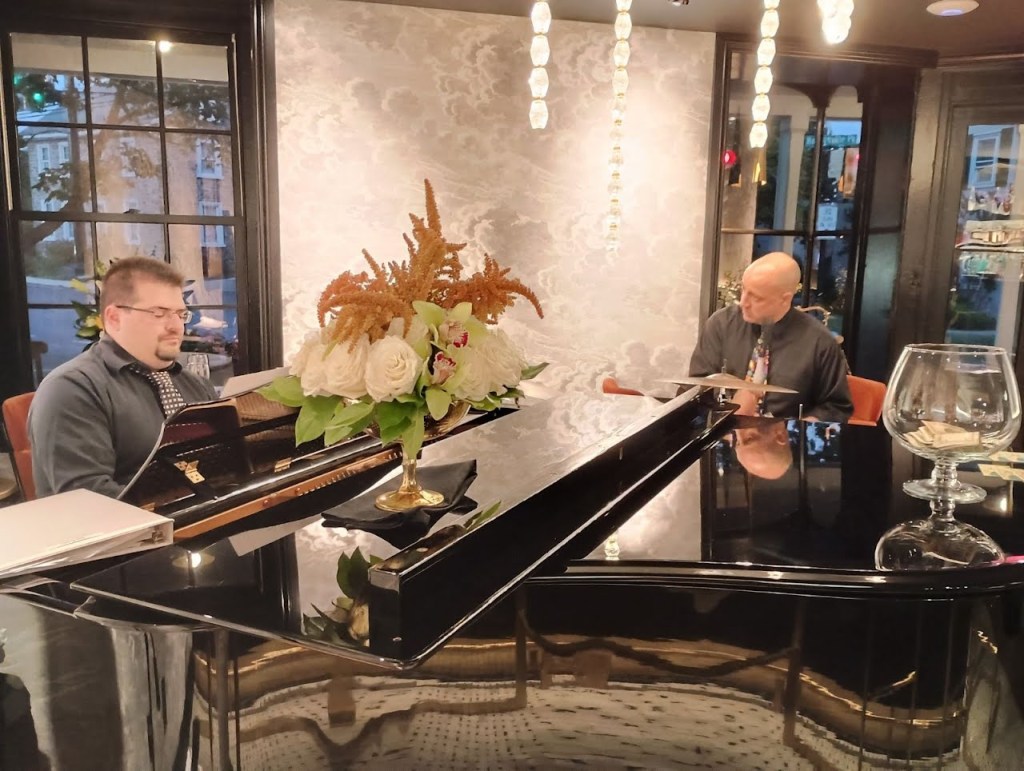Lederach Piano Bar – Santucci Duo